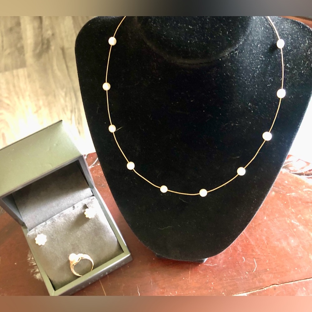 Real 14k Yellow Gold Wire of Floating Fresh Water Pearl Station Necklace